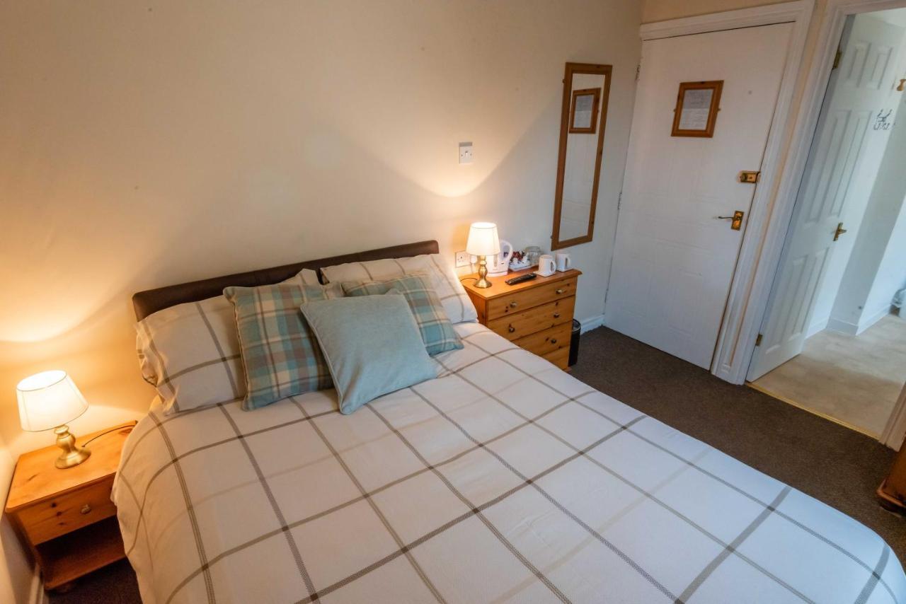 Aarondale Guest House Hartlepool Exterior photo